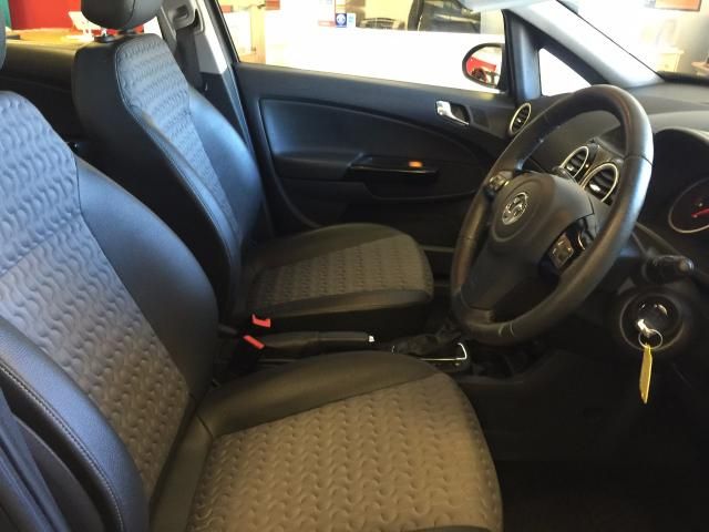 2013 VAUXHALL CORSA 1.4 SE 5d image 5