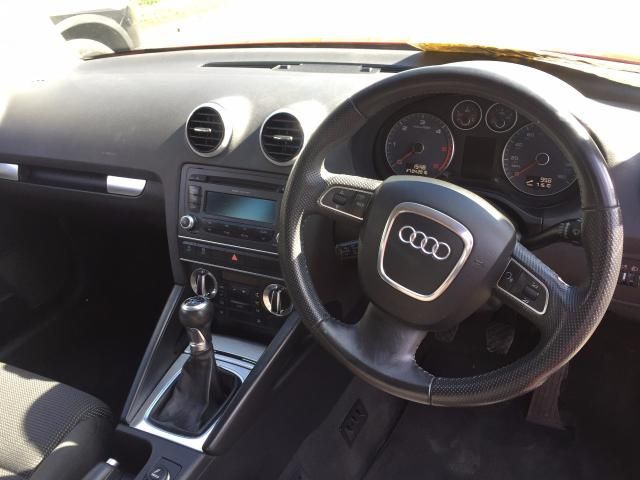 2010 AUDI A3 1.6 TDI SPORT 5d image 6