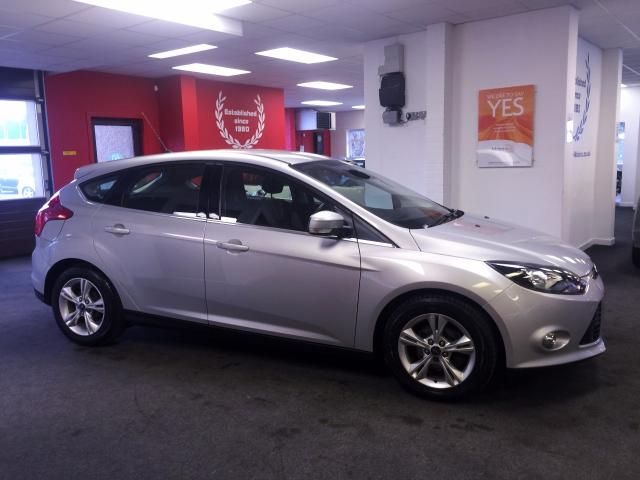 2013 FORD FOCUS 1.6 ZETEC TDCI 5d image 2