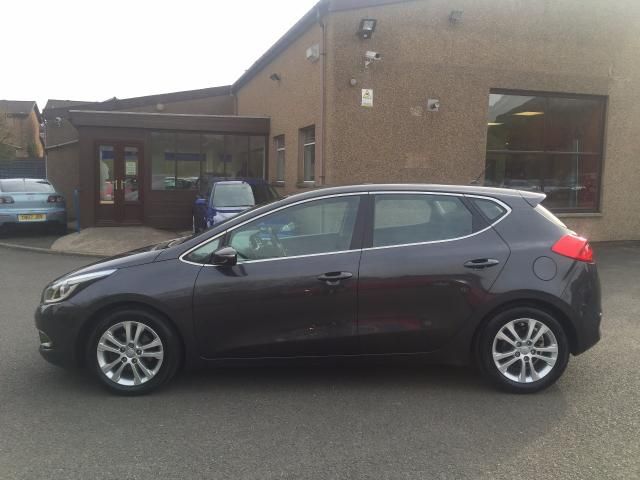 2013 KIA CEED 1.6 2 CRDI 5d image 2