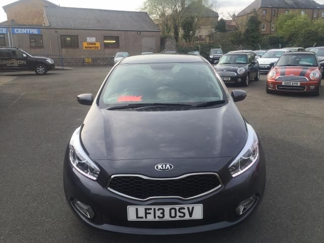 2013 KIA CEED 1.6 2 CRDI 5d image 4