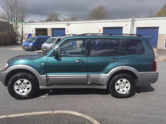 2004 Mitsubishi Shogun 3.2 EQUIPPE image 3