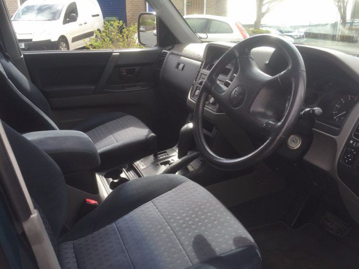 2004 Mitsubishi Shogun 3.2 EQUIPPE image 5