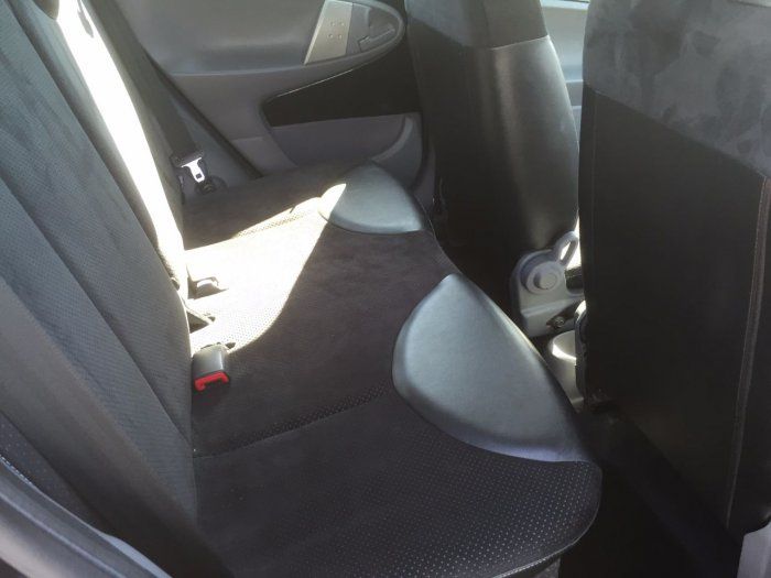 2010 Toyota Aygo 1.0 VVT-i 5dr image 6