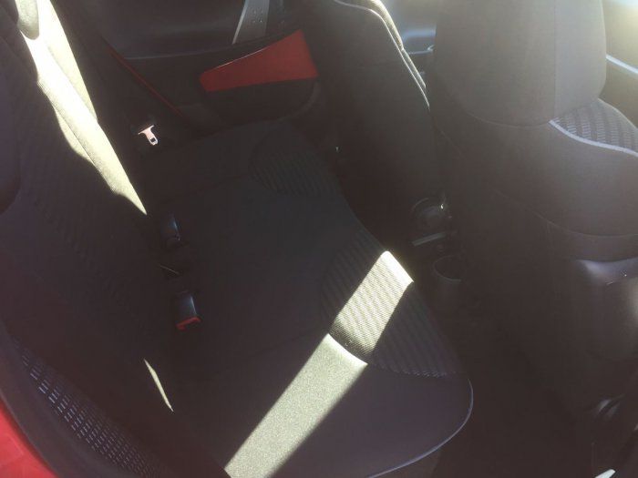 2013 Peugeot 107 1.0 Active 5dr image 6