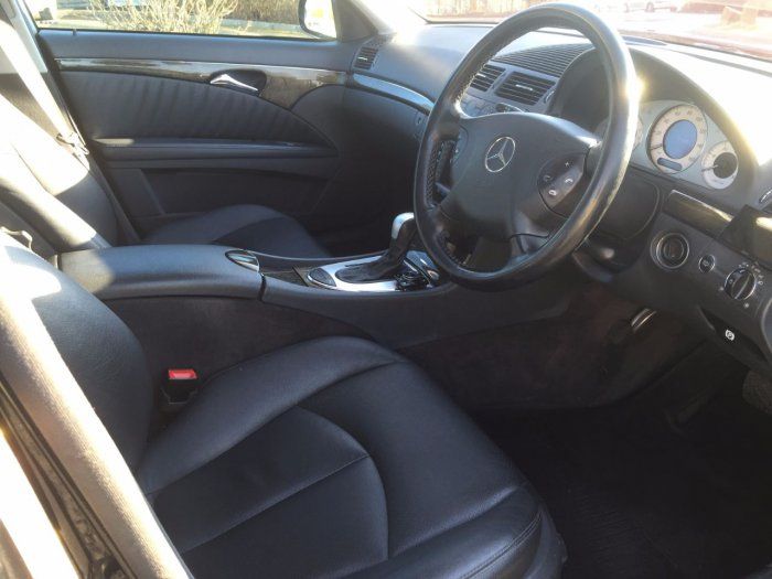2004 Mercedes-Benz 2.7 E270 CDI 4dr image 5