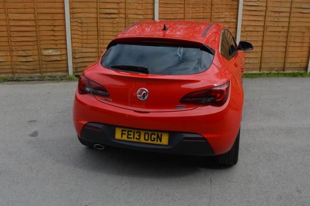 2013 VAUXHALL ASTRA 2.0 SRI CDTI 3d image 3