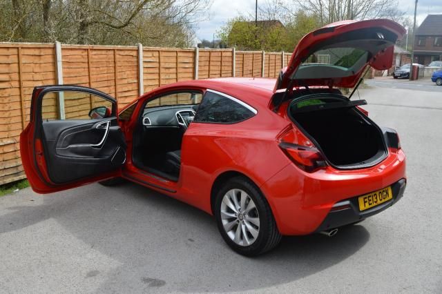 2013 VAUXHALL ASTRA 2.0 SRI CDTI 3d image 6