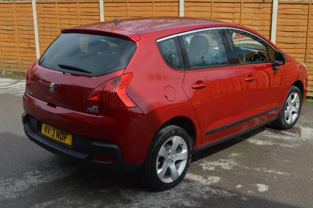 2013 PEUGEOT 3008 1.6 E-HDI 5d image 3