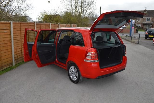 2012 VAUXHALL ZAFIRA 1.7 CDTI 5d image 8