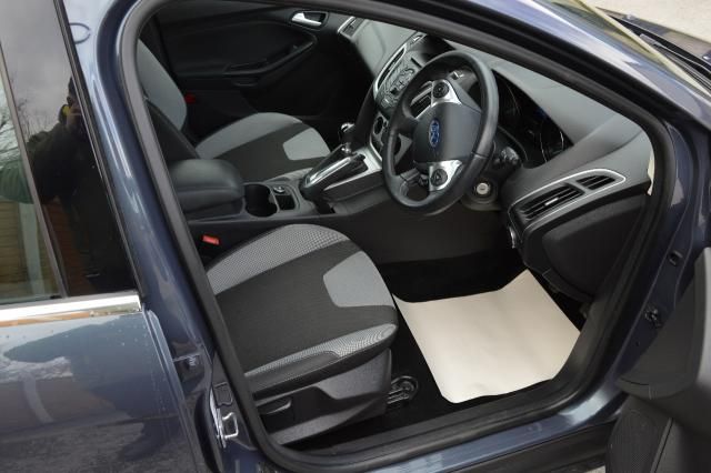 2012 FORD FOCUS 2.0 ZETEC TDCI 5d image 4