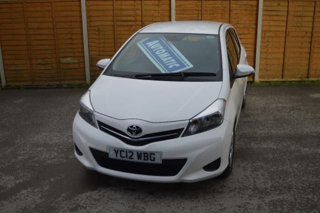 2012 TOYOTA YARIS 1.3 VVT-I TR 5d image 2