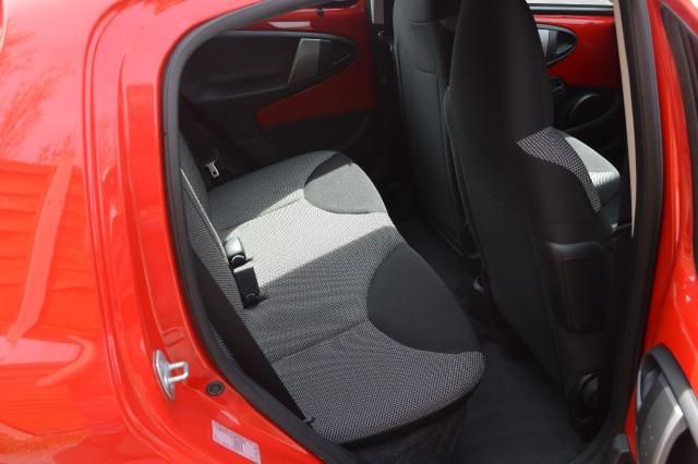 2014 TOYOTA AYGO 1.0 VVT-I 5d image 3