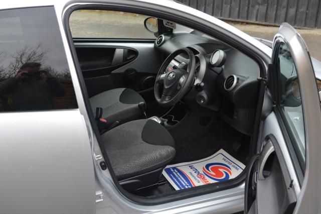 2013 TOYOTA AYGO 1.0 VVT-I 5d image 4