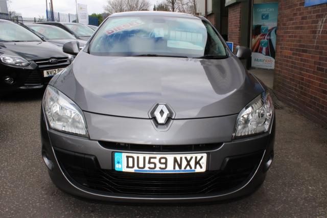 2010 RENAULT MEGANE 1.5 5d image 2