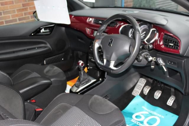 2010 CITROEN DS3 1.6 DSPORT HDi 3d image 5