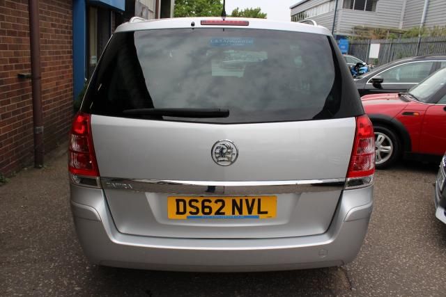 2013 VAUXHALL ZAFIRA 1.7 CDTI 5d image 3