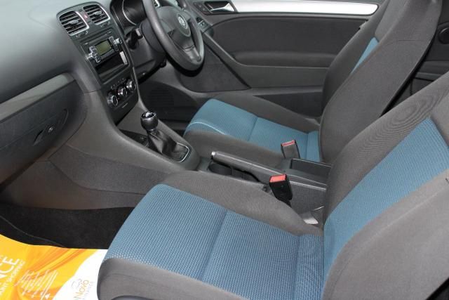 2010 VOLKSWAGEN GOLF 1.6 S TDi 3d image 6
