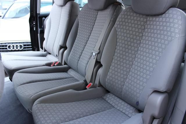 2011 KIA SEDONA 2.2 1 CRDI 5d image 6
