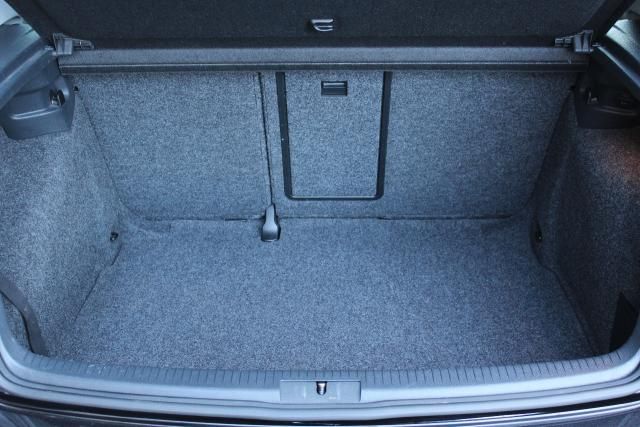 2011 VOLKSWAGEN GOLF 1.6 TDi 5d image 8