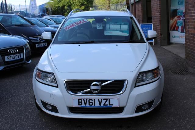 2011 VOLVO V50 1.6 D 5d image 2