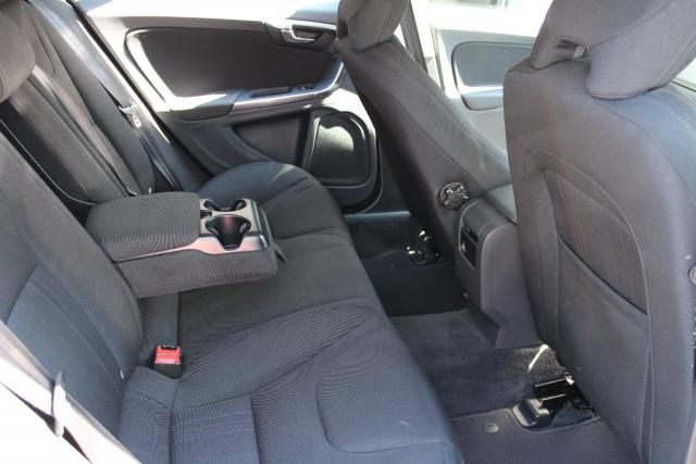 2013 VOLVO S60 2.0 D3 ES NAV 4d image 6