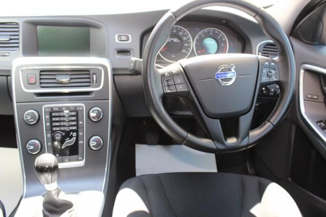 2013 VOLVO S60 2.0 D3 ES NAV 4d image 7