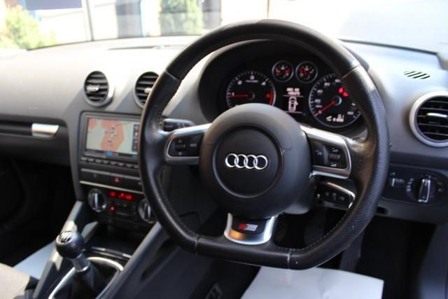 2009 AUDI A3 2.0 TDi S LINE 5d image 4