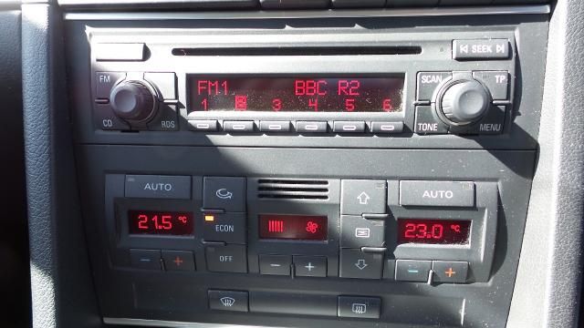 2006 AUDI A4 2.0 TDI S LINE 5d image 10