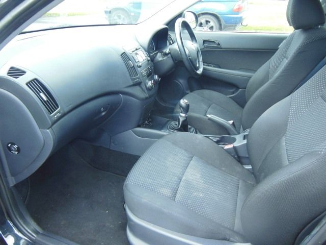 2010 Hyundai i30 1.6 CRDi Comfort 5dr image 7
