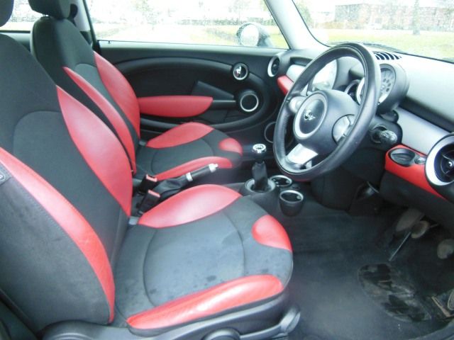 2008 MINI Hatch 1.6 Cooper 3dr image 8