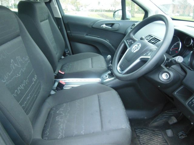 2011 Vauxhall Meriva 1.4 T 16v Exclusiv 5dr image 8