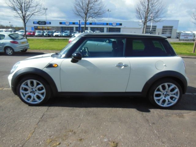 2008 MINI Hatch 1.6 Cooper 3dr image 2