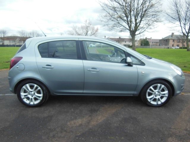 2010 Vauxhall Corsa 1.2 i 16v SXi 5dr image 1