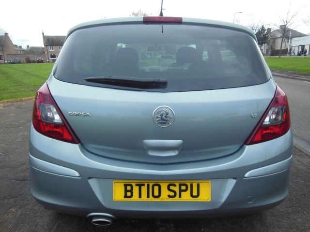 2010 Vauxhall Corsa 1.2 i 16v SXi 5dr image 4