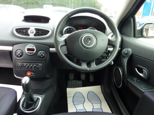 2008 RENAULT CLIO 1.1 3dr image 6