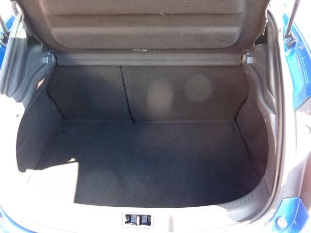 2011 RENAULT MEGANE 1.6 TOMTOM image 8