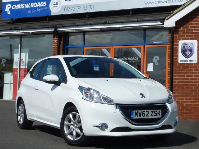 2013 PEUGEOT 208 1.2 3dr image 1