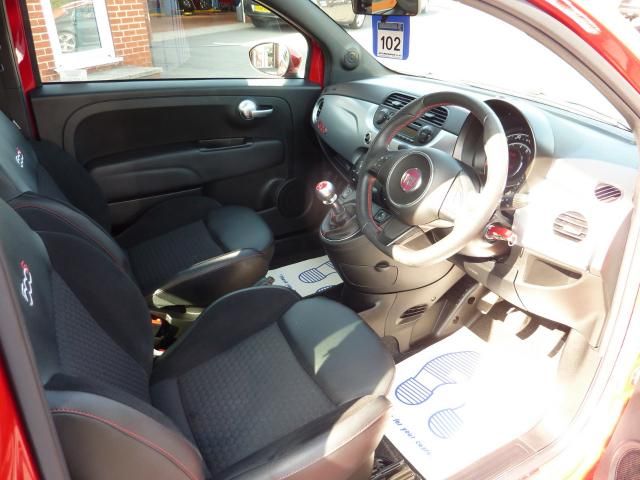 2014 FIAT 500 0.9 S 3dr image 5