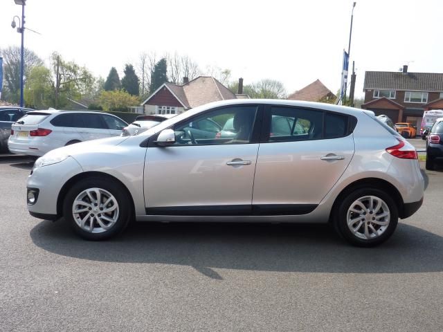 2013 RENAULT MEGANE 1.5 DCi 5dr image 3