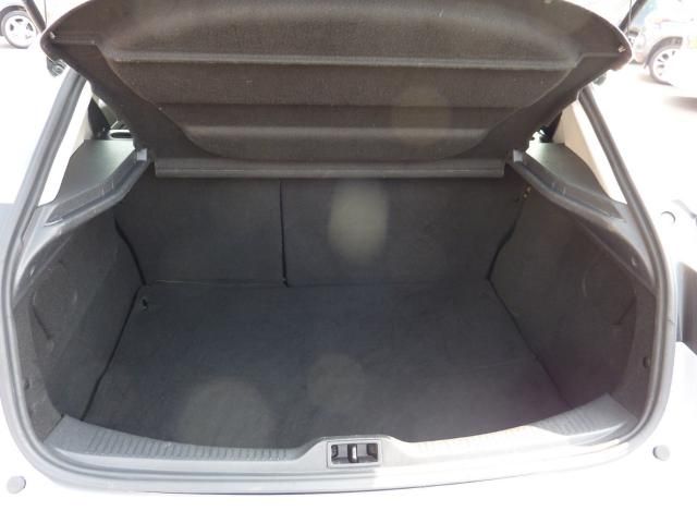 2013 RENAULT MEGANE 1.5 DCi 5dr image 8