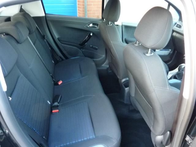 2013 PEUGEOT 208 1.6 5dr image 6