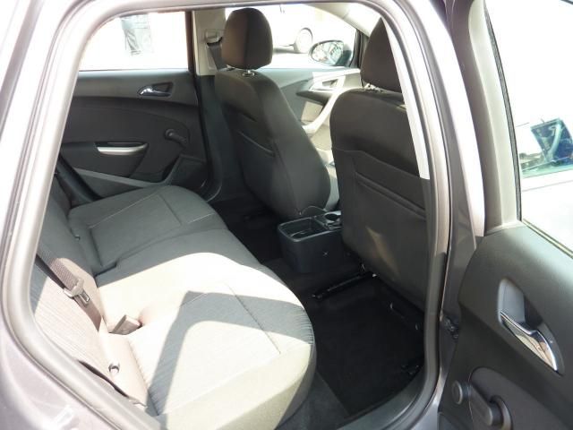 2012 VAUXHALL ASTRA 1.7 CDTi 5dr image 7