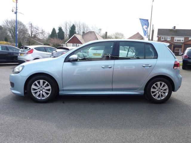 2012 VOLKSWAGEN GOLF 1.6 TDi S 5dr image 3