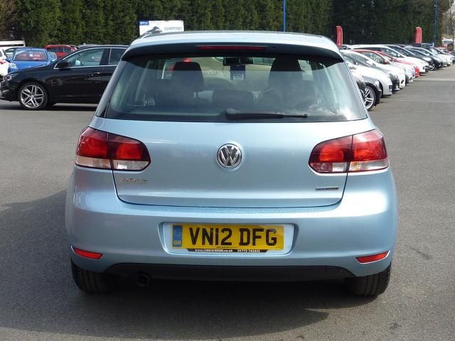 2012 VOLKSWAGEN GOLF 1.6 TDi S 5dr image 4