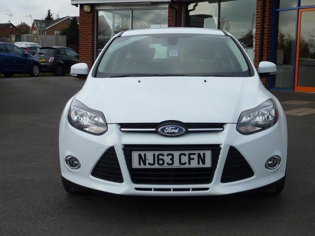 2013 FORD FOCUS 1.6 TDCi ZETEC 5dr image 2