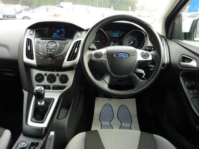 2013 FORD FOCUS 1.6 TDCi ZETEC 5dr image 6