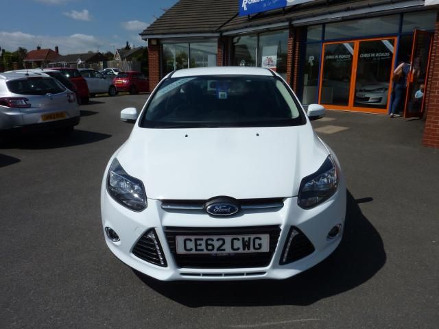 2012 FORD FOCUS 1.6 TDCi ZETEC 5dr image 2