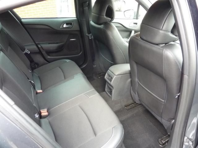 2012 CITROEN DS4 1.6 HDi 5dr image 7