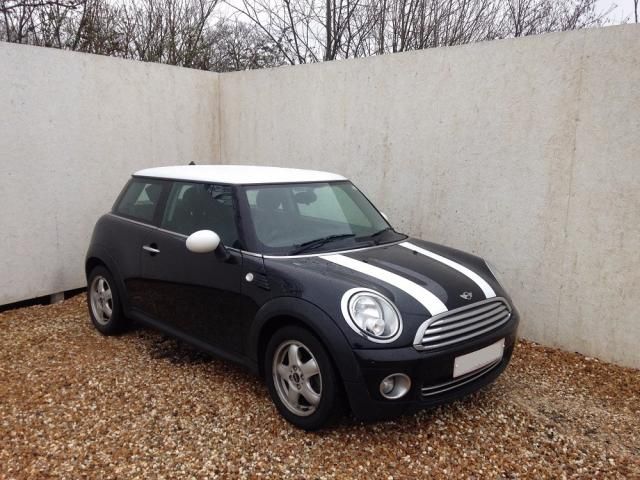 2010 MINI HATCH COOPER 1.6 3d image 1